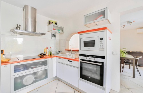 Alco House | Tasteful, quietly located vacation home with private outdoor pool.