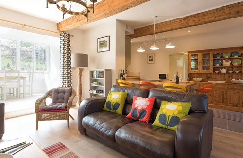 West Witton Cottage | Tastefully decorated with sumptuous furnishings.