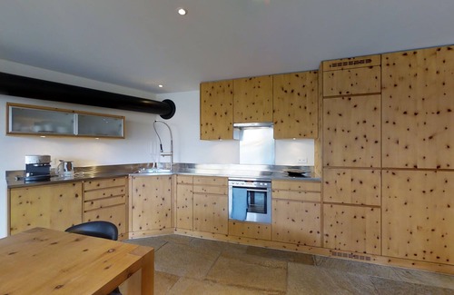 Zuoz Apartment | Tastefully furnished 3½-room apartment on the ground floor, ca.