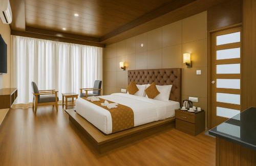 Jhargram Hotel | Tata Vista Resort Manali - Centrally Heated & Air Cooled luxury room near mall road