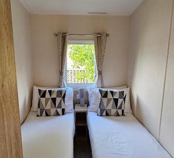 Dogdyke Other | Tattershall lakes breaks Swan view