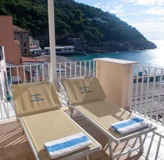 Marina del Cantone Hotel | Taverna Del Capitano