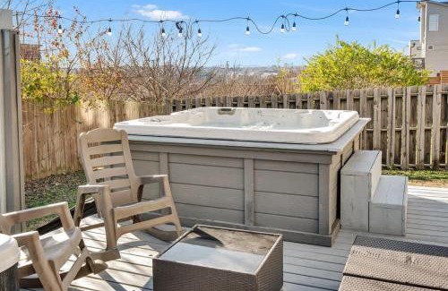 Talbot's Corner House | Taylors Nashville Home - Stunning Rooftop Views