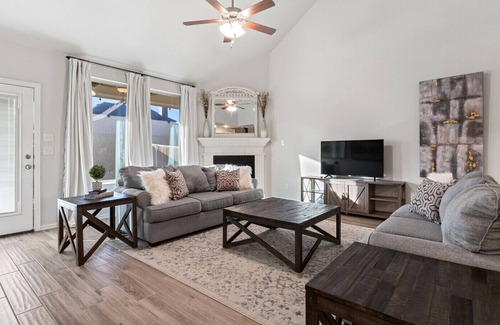Aubrey House | TCH - 5BR/4BA Home in Aubrey - S