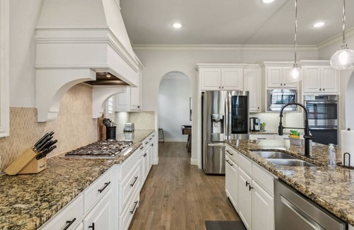 McKinney House | TCH - Spacious 4bd/5ba home in Prosper with Office
