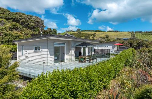 Omiha Apartment | Te Whau Bach Apartments - Stay Waiheke