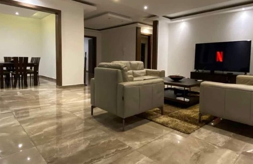 Cocody Apartment | TEA SIX | LUXURIOUS APARTMENT PANORAMIC VIEW