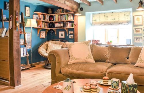 Honiton House | Teal Cottage