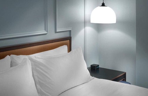 Union Square Hotel | Tech, Comfort, Style: Experience SF's Best at Axiom Hotel | 2 units