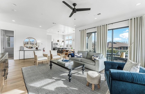 Bloomington Condo | Tee for Two at Bloomington Country Club: Reunion Property, Pool, Golf