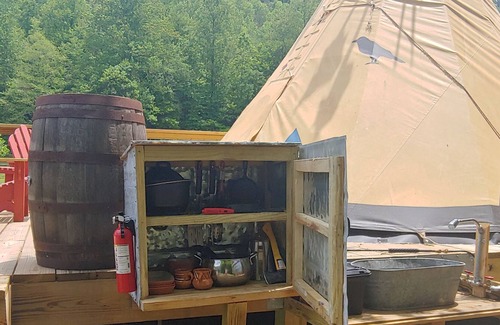 Tellico Plains RV Rental | Teepee Glamping, get back to Nature