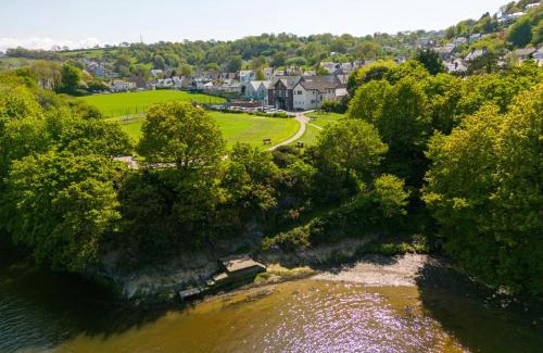 St Dogmaels House | Teifi Villa
