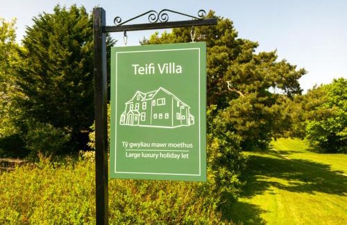 St Dogmaels House | Teifi Villa
