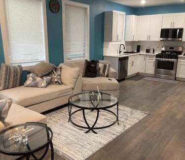 Newark House | Temperly Heavon