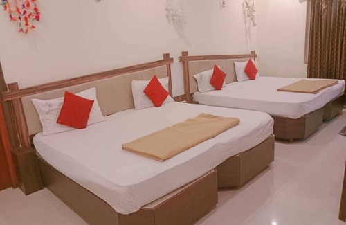 Melur Hotel | Temple City lakeinn