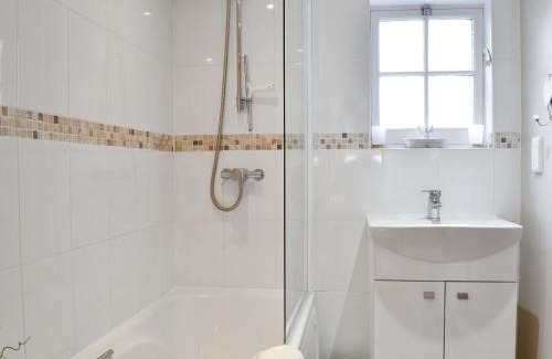 East Lewiston House | Temple House West