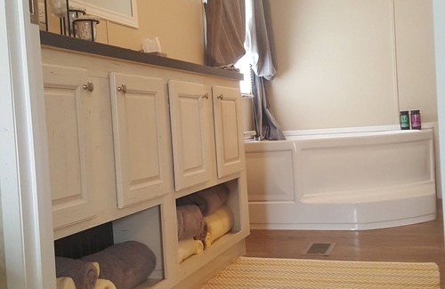 Caret Bed & Breakfast | Temple in the Woods