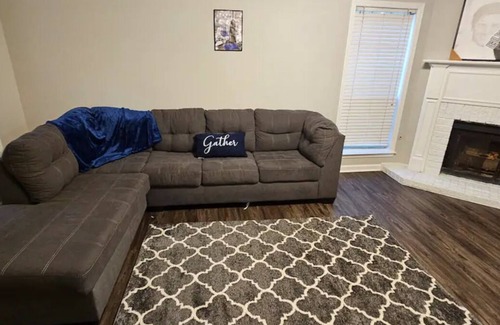 Walnut Grove House | Tennessee Blue Note House.