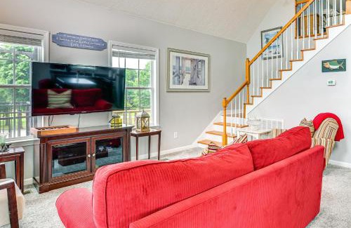 Morris Chapel House | Tennessee River Retreat Multi-Level Deck and Views