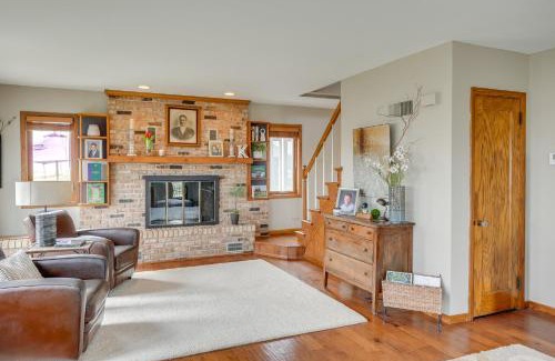 Charles City House | Tennis Court and Deck Pet-Friendly Charles City Gem