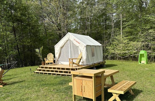 Dahlonega RV Rental | Tentrr Signature Site - Dahlonega Hideaway Farmstead Campsite