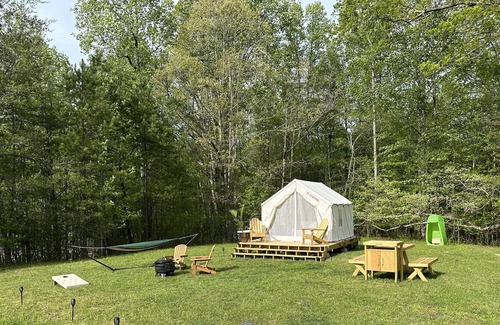 Dahlonega RV Rental | Tentrr Signature Site - Dahlonega Hideaway Farmstead Campsite