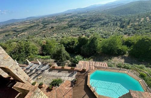 Montemassi House | Tenuta di Montemassi Fattoria