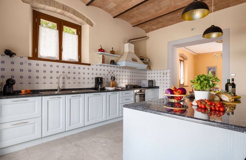 Poggibonsi Villa | Tenuta Macericca - Vacation villa with pool