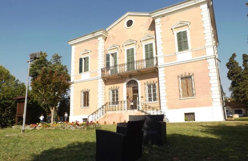 Montemarciano Bed & Breakfast | Tenuta Villa Colle Sereno