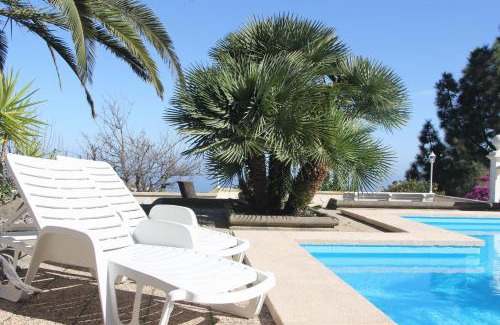 La Concepcion Villa | Teresita High Views with private pool