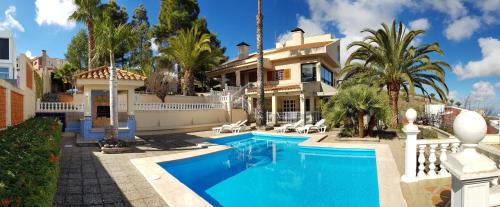 La Concepcion Villa | Teresita High Views with private pool