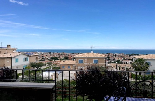 Tortoreto Apartment | Terra Madre Residence - Apartment the "Waning Moon" with beautiful sea view.