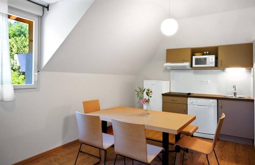 Ax-les-Thermes Apartment | Terrace, balcony, parking, tv, ski locker, 30m², Ax-Les-Thermes