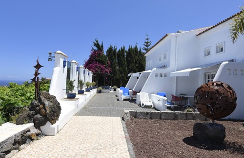 La Matanza de Acentejo House | Terraced House in Vignyard fantastic Sea and Mountainviews WiFi Bodega