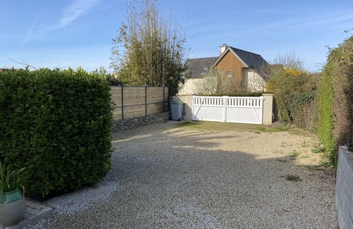 Saint-Briac-sur-Mer House | Terraced house closed in a quiet area 500m from the town