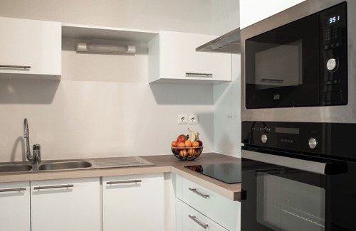 Lambezellec Apartment | Terres de France - Appart-Hotel - Brest