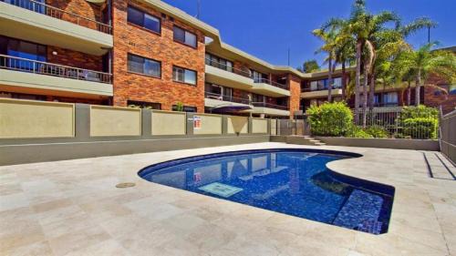 Terrigal House | Terrigal Bay #9 Pool In Complex, Close To Beach Accom Holidays