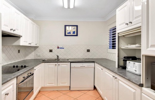 Terrigal Apartment | TERRIGAL TRANQUILITY Pool in complex, in the heart of Terrigal
