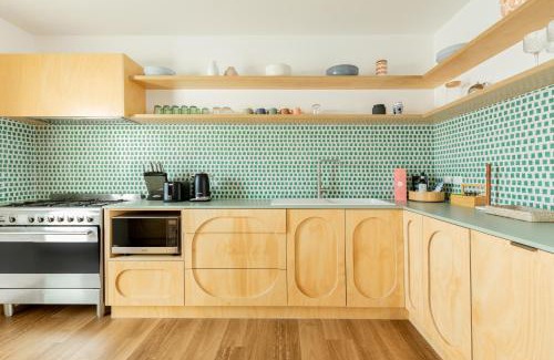 Bilinga Hotel | Tessa's on the Beach