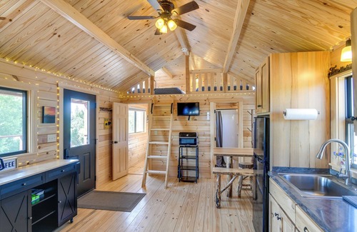 Ashton Cabin | Teton Mtn Views: Peaceful Riverfront Cabin!