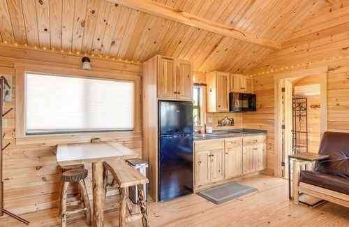 Ashton Cabin | Teton Mtn Views: Peaceful Riverfront Cabin!