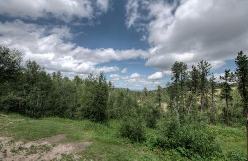 Deadwood House | Tetro Rock Retreat