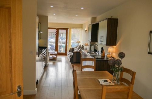 Tewitfield Apartment | Tewitfield Marina