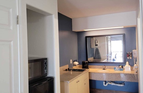 Raymondville Hotel | Texas Inn & Suites Raymondville