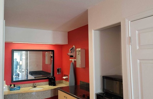 Raymondville Hotel | Texas Inn & Suites Raymondville