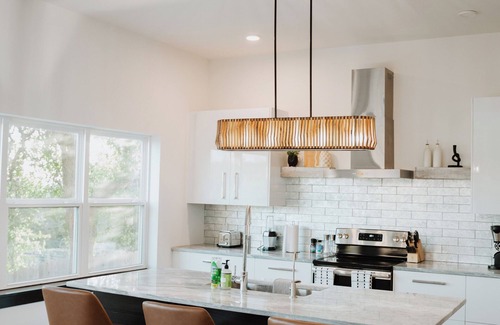 Lakewind Estates House | Texas Street - Hill Country Home and Venue