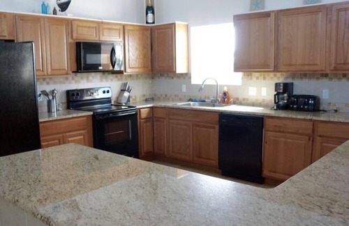 Port O Connor House | TEXAS TREEHOUSE is Close to Beach in POC
