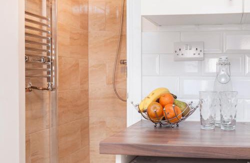 London Borough of Ealing Apartment | TH Serviced Apartment London