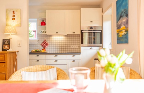 Nebel House | Thached roof house in Nebel on the island Amrum - located in the beautiful woods