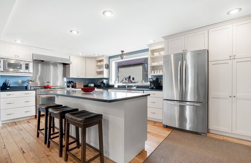 Bethel House | Thaddeus Twitchell House - In-Ground pool, Hot tub, Skiing, Golf, Hiking & More!